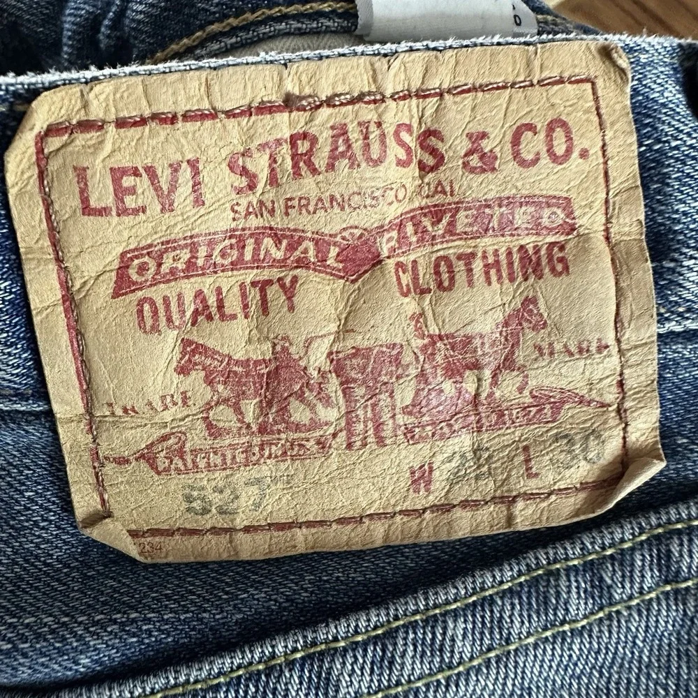 Vintage Y2K Levis 527 Jeans Mens 29x30* Low Rise Bootcut Cowboy Denim Wash Faded